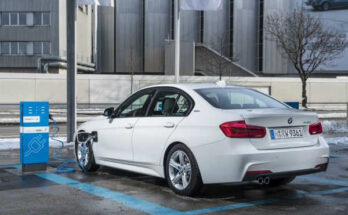 BMW 330e