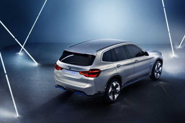 BMW Concept iX3 2018